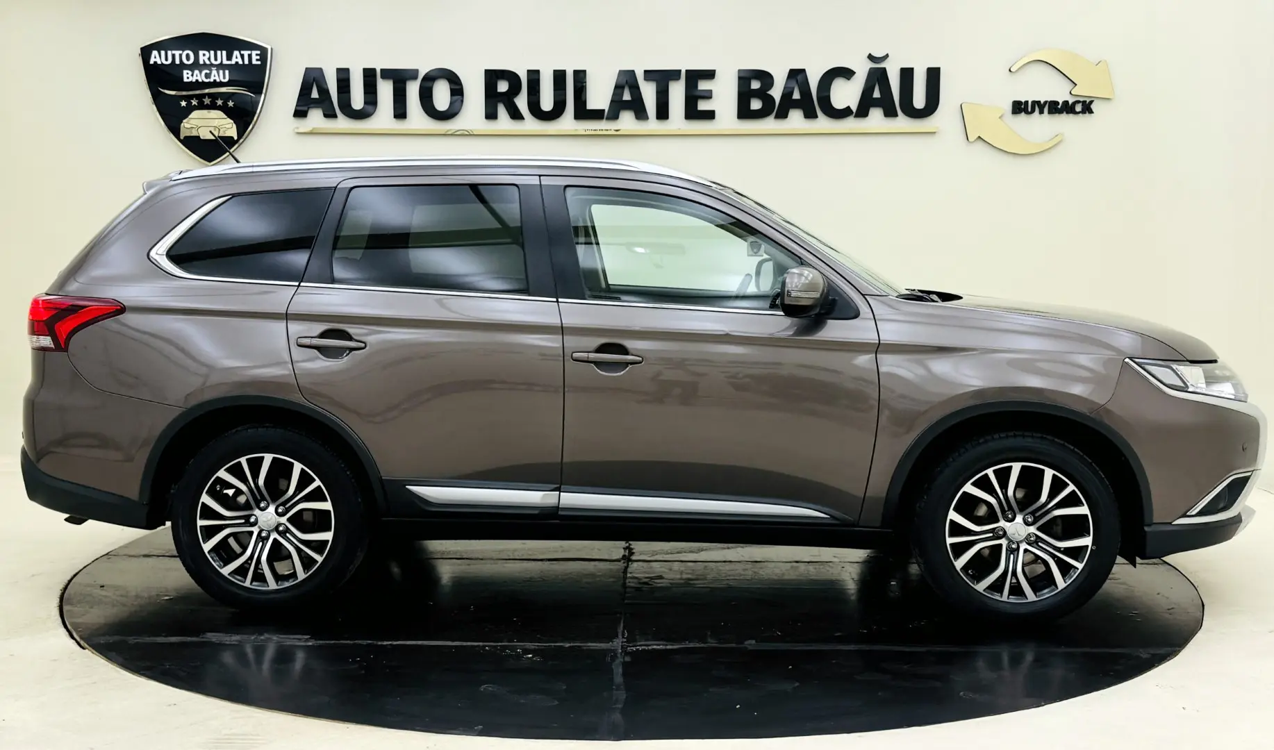 Mitsubishi Outlander 2.3d 150CP 4x4 2016 Euro 6
