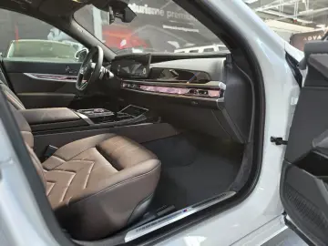 BMW 740d M-Sport Paket