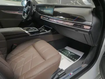 BMW 740d M-Sport Paket