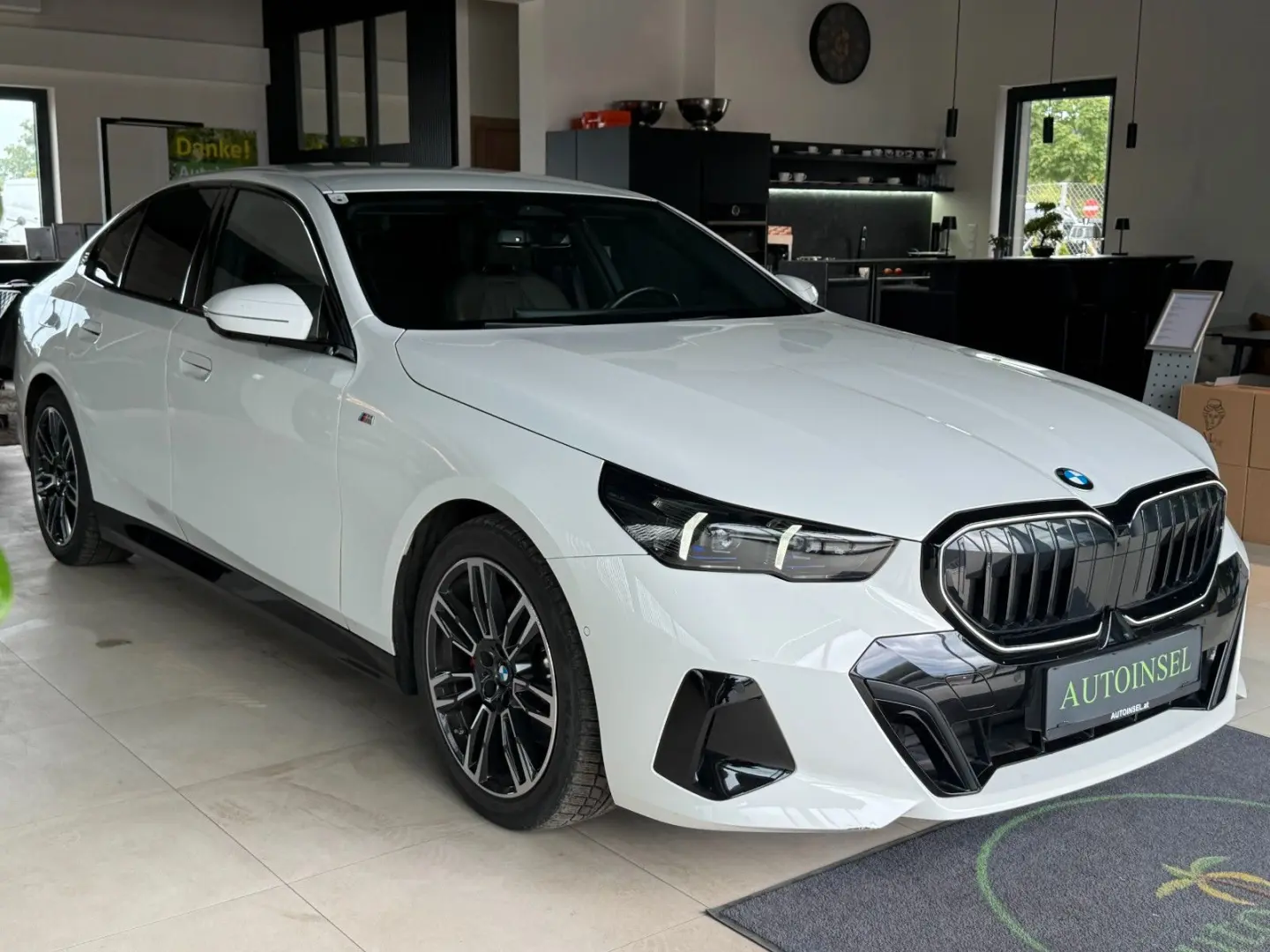 520 d M Sport Limousine Netto:€40.000,-
