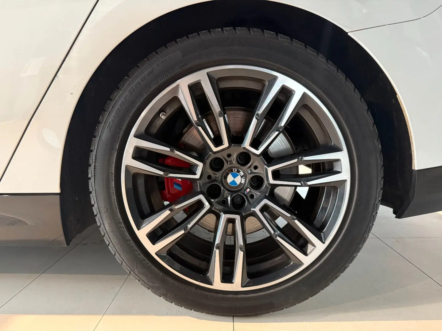 520 d M Sport Limousine Netto:€40.000,-