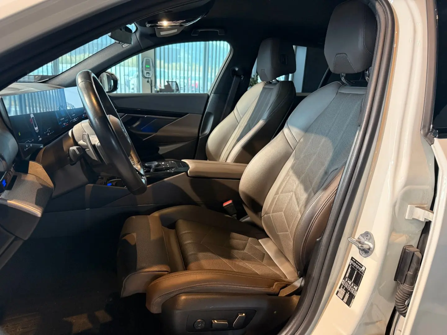 520 d M Sport Limousine Netto:€40.000,-