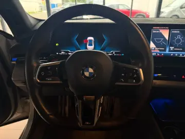 520 d M Sport Limousine Netto:€40.000,-