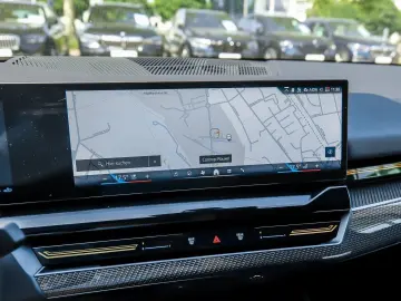 520i M Sport Pro Pano Iconic Glow DA+ H/K