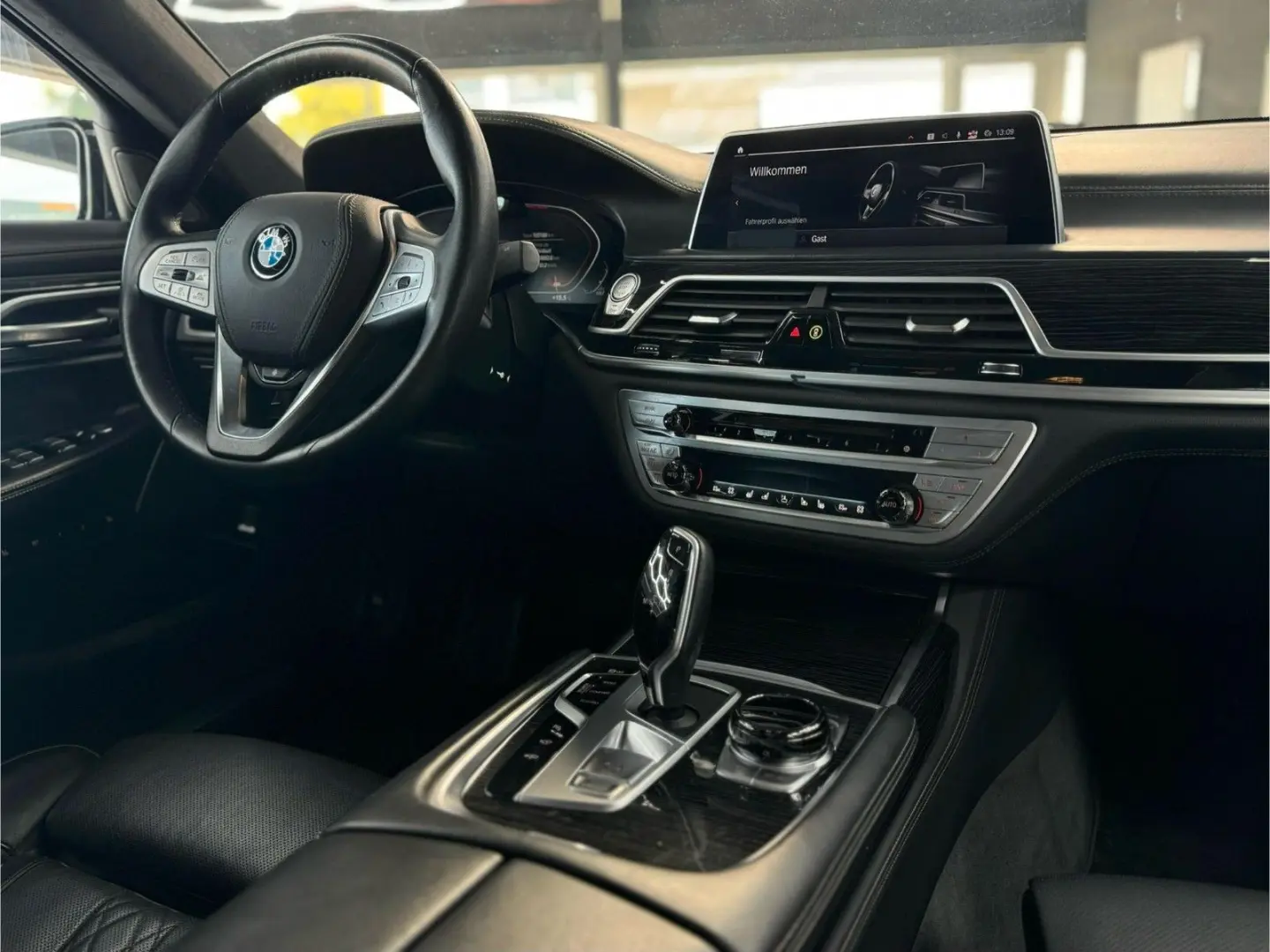 750 i xDrive *LASER*360*MASSAGE*SOFT*HUD*H&K*