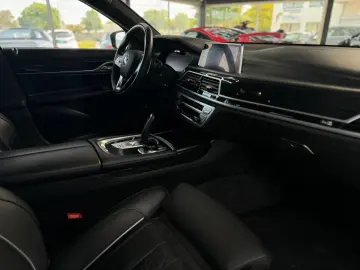 750 i xDrive *LASER*360*MASSAGE*SOFT*HUD*H&K*