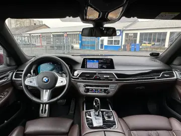 730d M-Sport M-Paket Individual-360*Grad-Massage