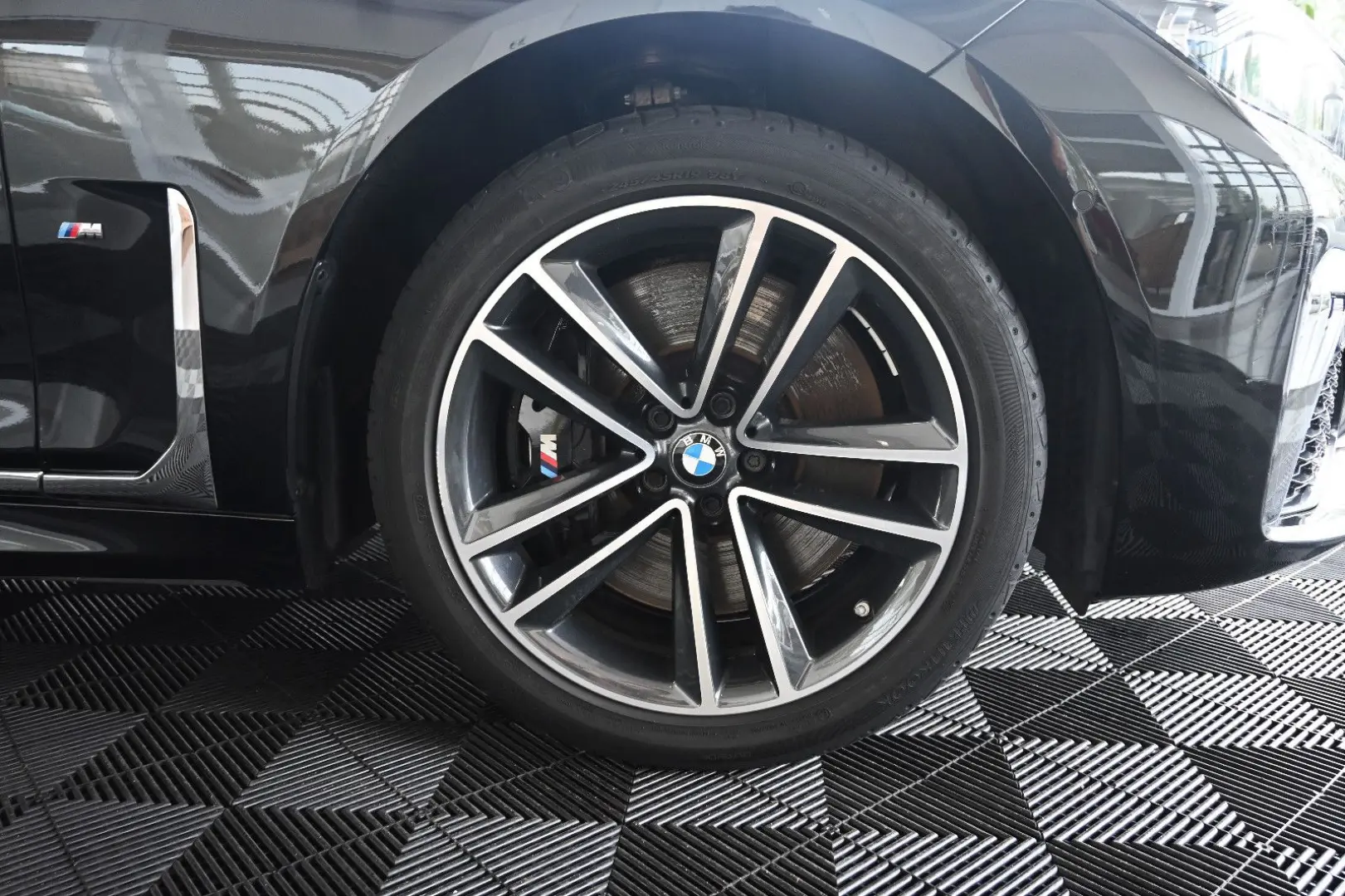 730d xDrive M-Sport Luft Laser SoftClose HUD AHK