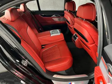 750i xDrive M-Sport *B&W*St.Hzg*VOLLAUSSTATTUNG*