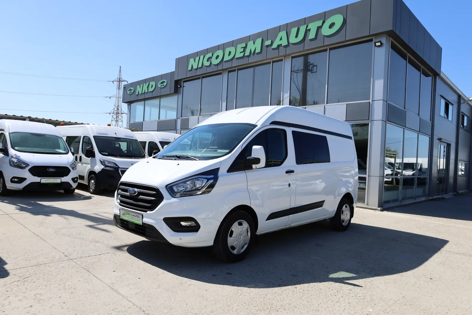Ford Custom L2H2 2.0D 170CP  6 LOCURI
