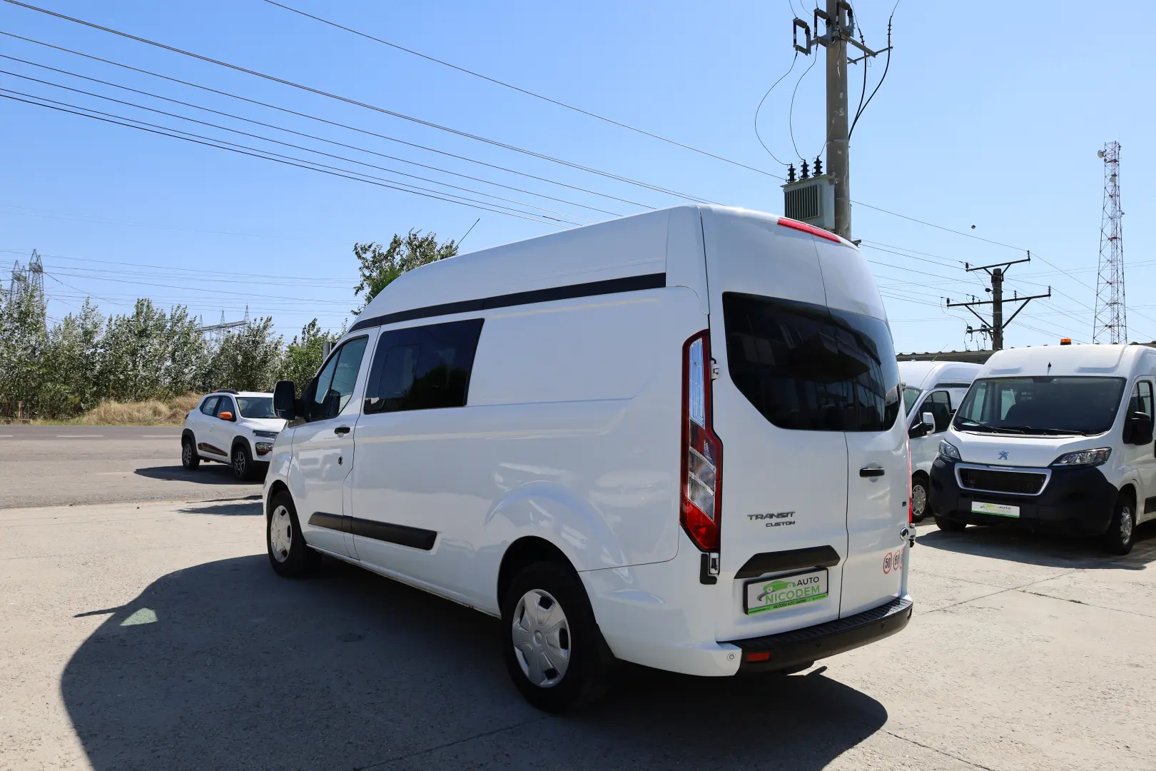 Ford Custom L2H2 2.0D 170CP  6 LOCURI