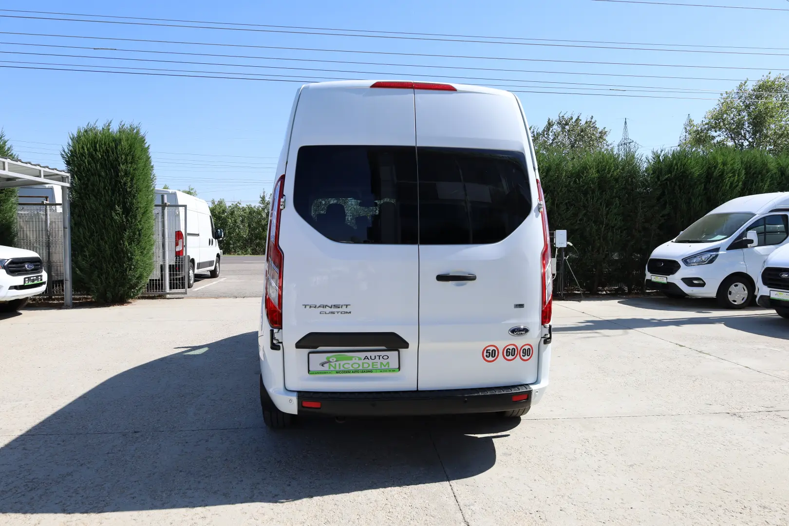 Ford Custom L2H2 2.0D 170CP  6 LOCURI