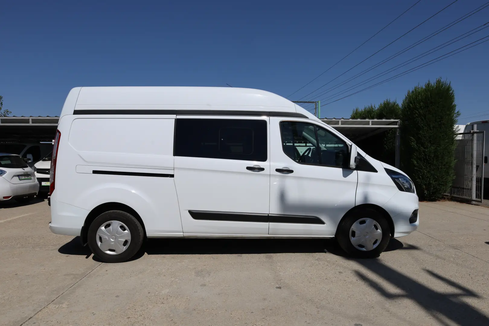 Ford Custom L2H2 2.0D 170CP  6 LOCURI