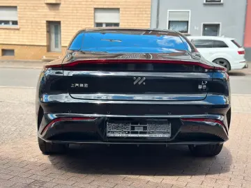 IM Motors L7