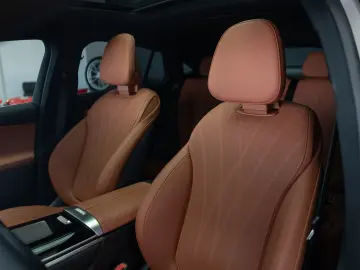 Mercedes Benz GLC 200, AMG, Burmester, Pano, LED