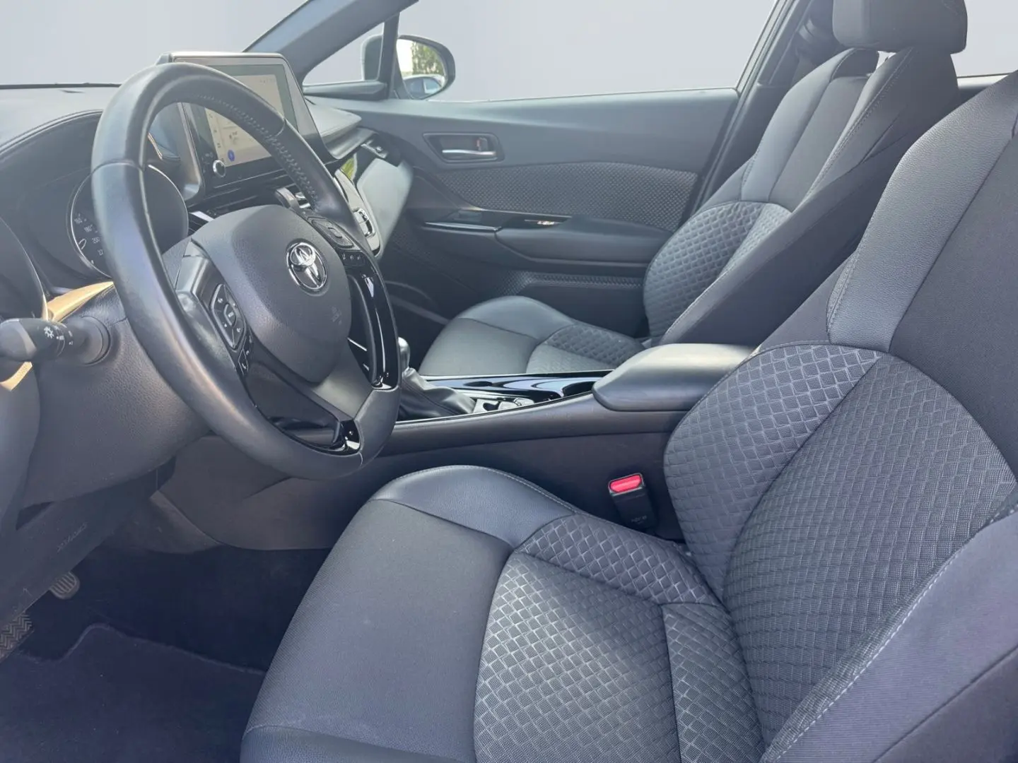 C-HR 1.8 Hybrid Team D *LED*ACC*CAM*CarPlay*TWA*
