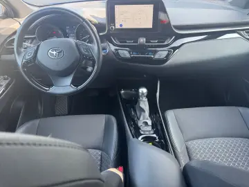 C-HR 1.8 Hybrid Team D *LED*ACC*CAM*CarPlay*TWA*