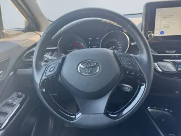 C-HR 1.8 Hybrid Team D *LED*ACC*CAM*CarPlay*TWA*