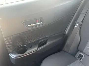 C-HR 1.8 Hybrid Team D *LED*ACC*CAM*CarPlay*TWA*