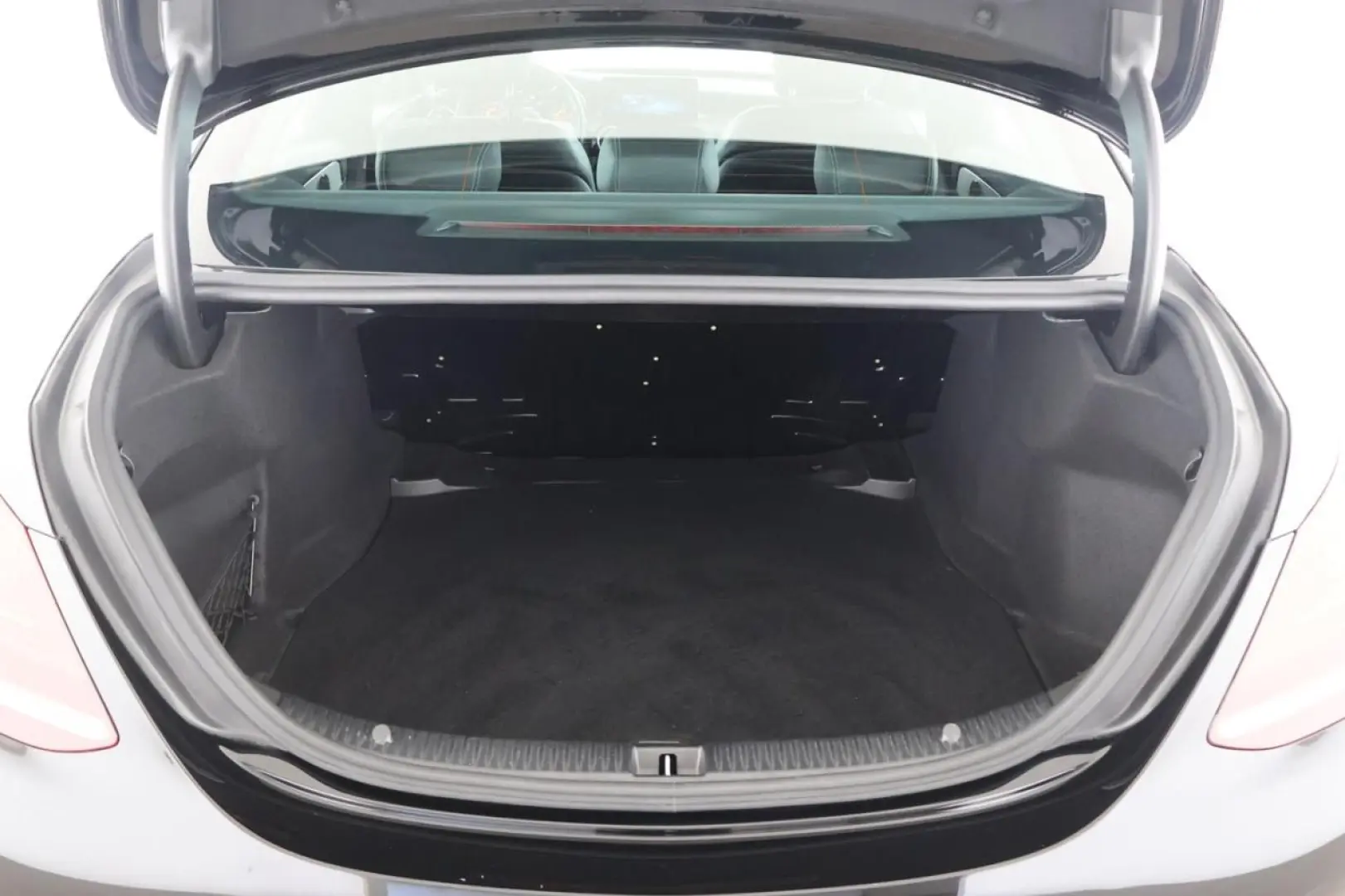 C 220 d AMG Navi LED Sitzhzg Park-Ass. 19 Zoll