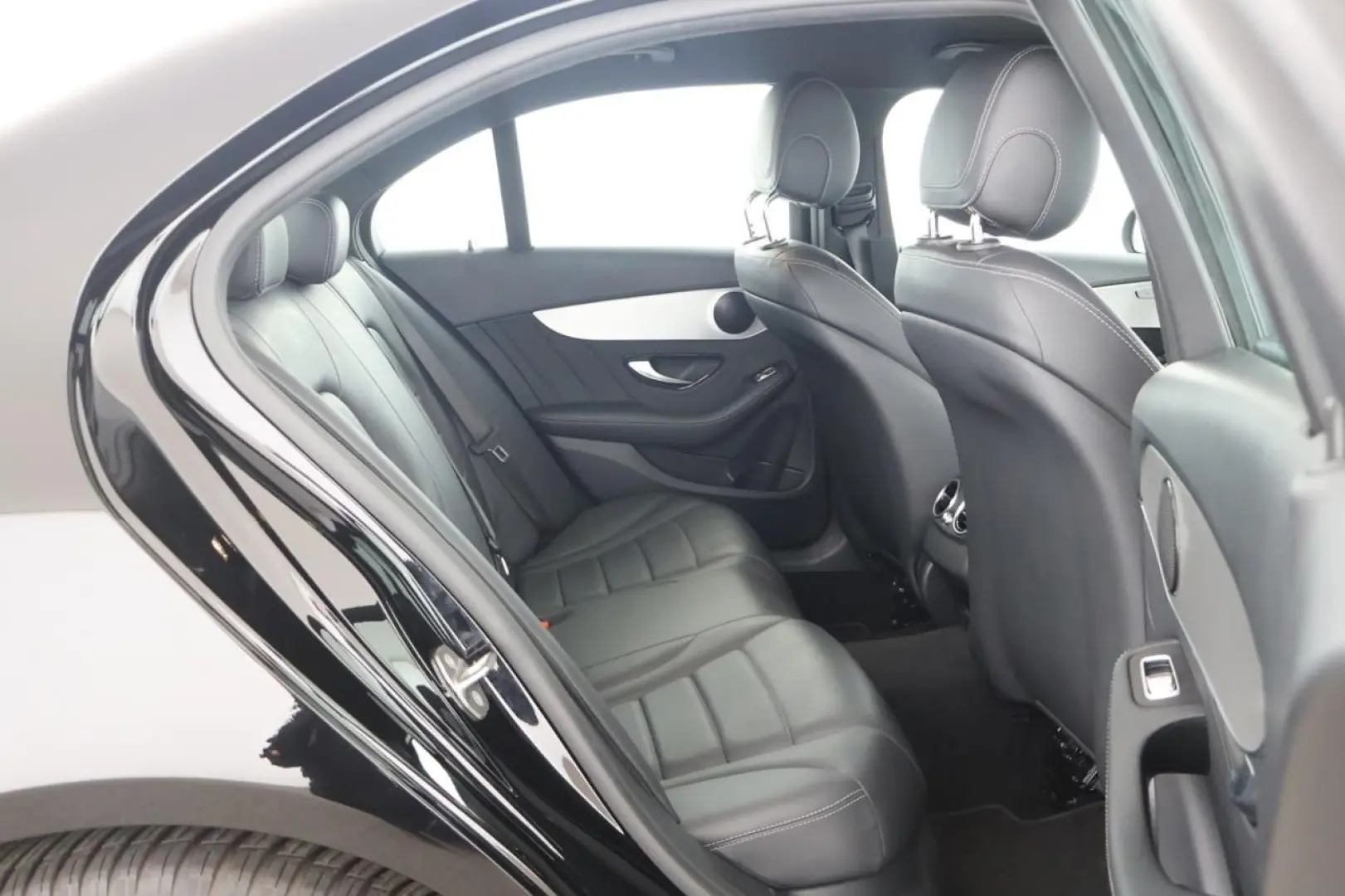 C 220 d AMG Navi LED Sitzhzg Park-Ass. 19 Zoll