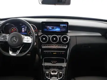 C 220 d AMG Navi LED Sitzhzg Park-Ass. 19 Zoll