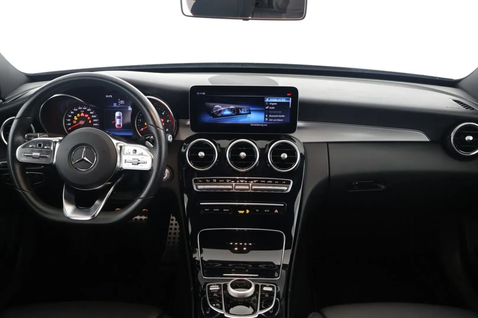 C 220 d AMG Navi LED Sitzhzg Park-Ass. 19 Zoll