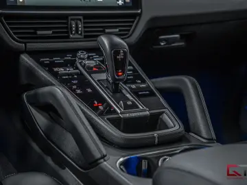 Cayenne E-Hyb Coupé PE 25%VAT SpDesign 22