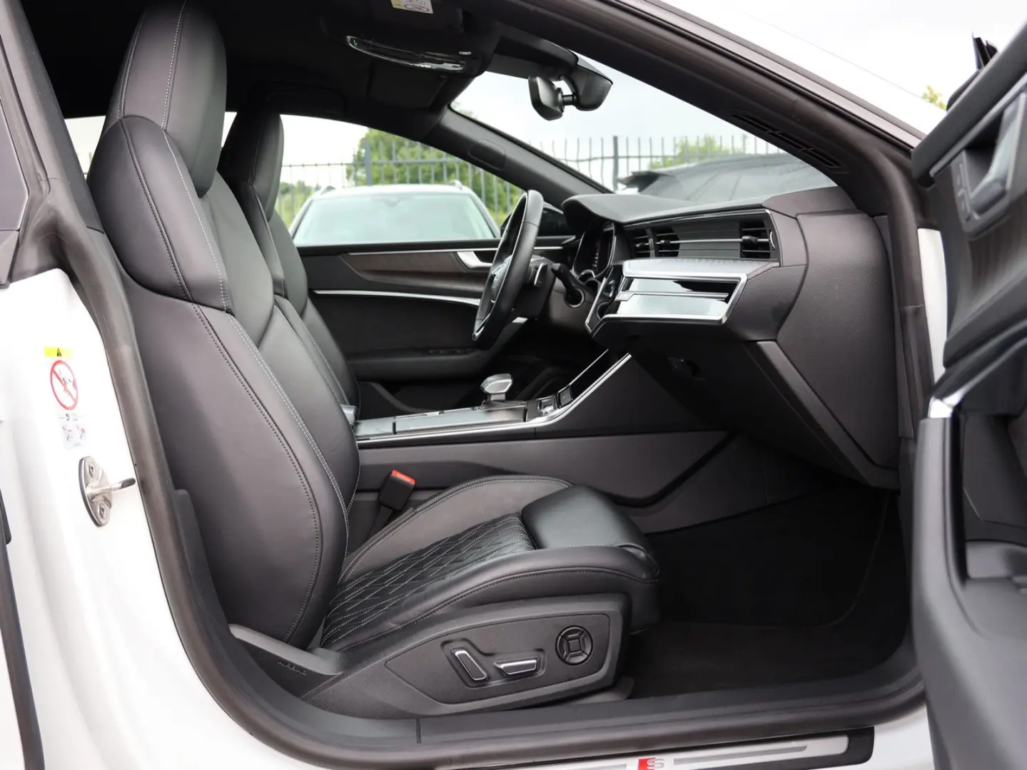 Audi A7 45 TDI quattro - S LINE