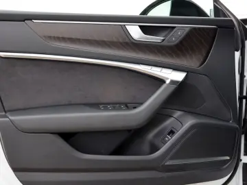 Audi A7 45 TDI quattro - S LINE