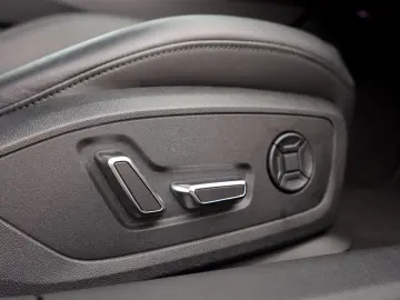 Audi A7 45 TDI quattro - S LINE