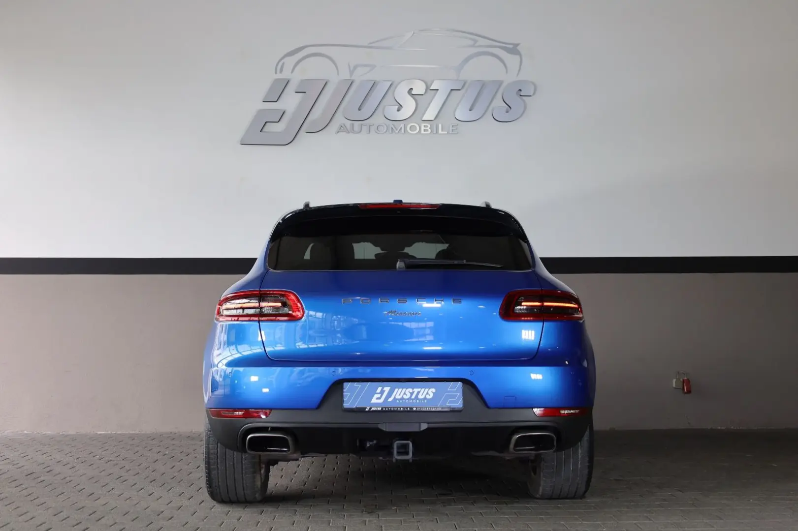 Macan 2.0 AWD/4xSHZ/SBL/AHK/PANO/BOSÉ/TOTW/R19