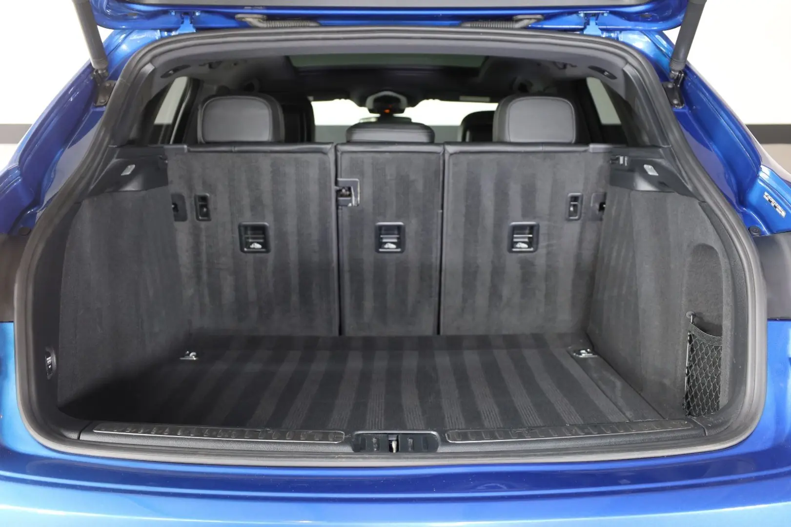 Macan 2.0 AWD/4xSHZ/SBL/AHK/PANO/BOSÉ/TOTW/R19