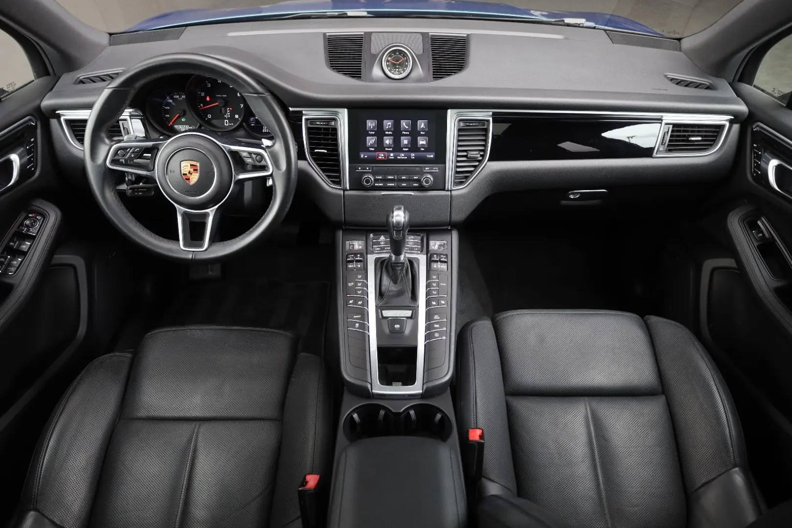 Macan 2.0 AWD/4xSHZ/SBL/AHK/PANO/BOSÉ/TOTW/R19