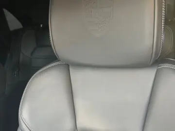 Macan LED,Navi,Kamera,PDC,Spur.Temp.BOSE,R21