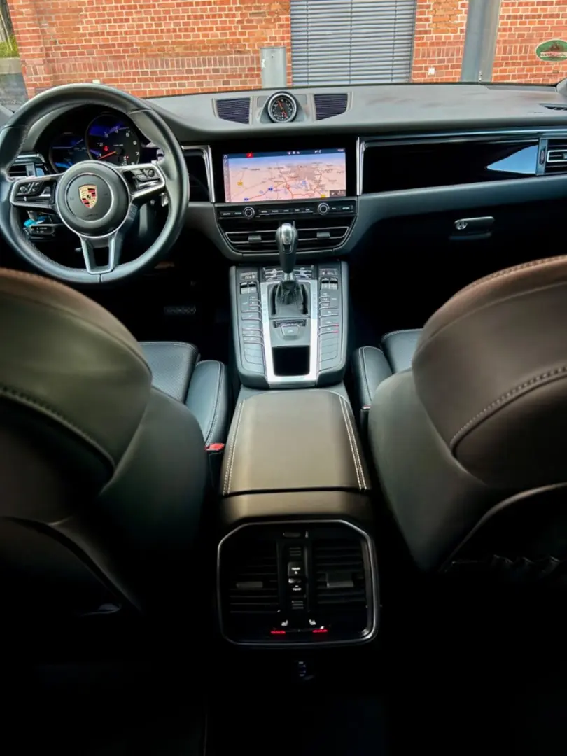 Macan LED,Navi,Kamera,PDC,Spur.Temp.BOSE,R21