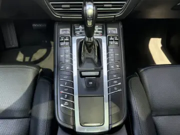 Macan S/Burmester/PANO/18-Wege/SAGA/Sport-Design