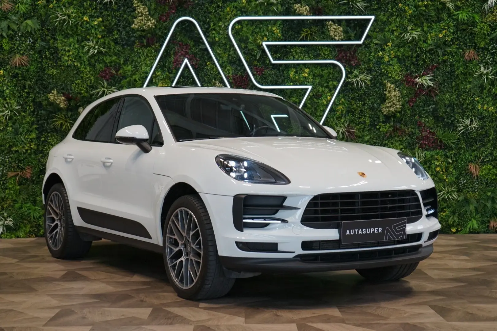 MACAN*PANO*CAMERA*LED*