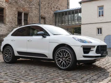 Macan S BOSE LED KAM CHRONO PANO CARPLAY
