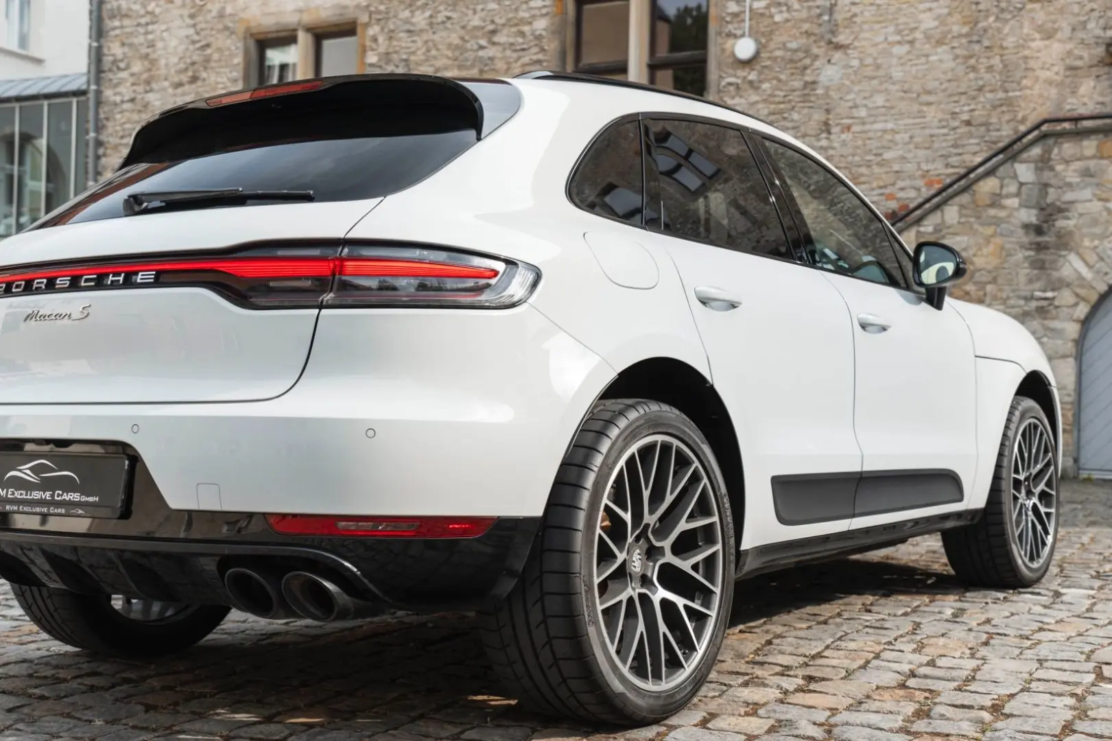 Macan S BOSE LED KAM CHRONO PANO CARPLAY