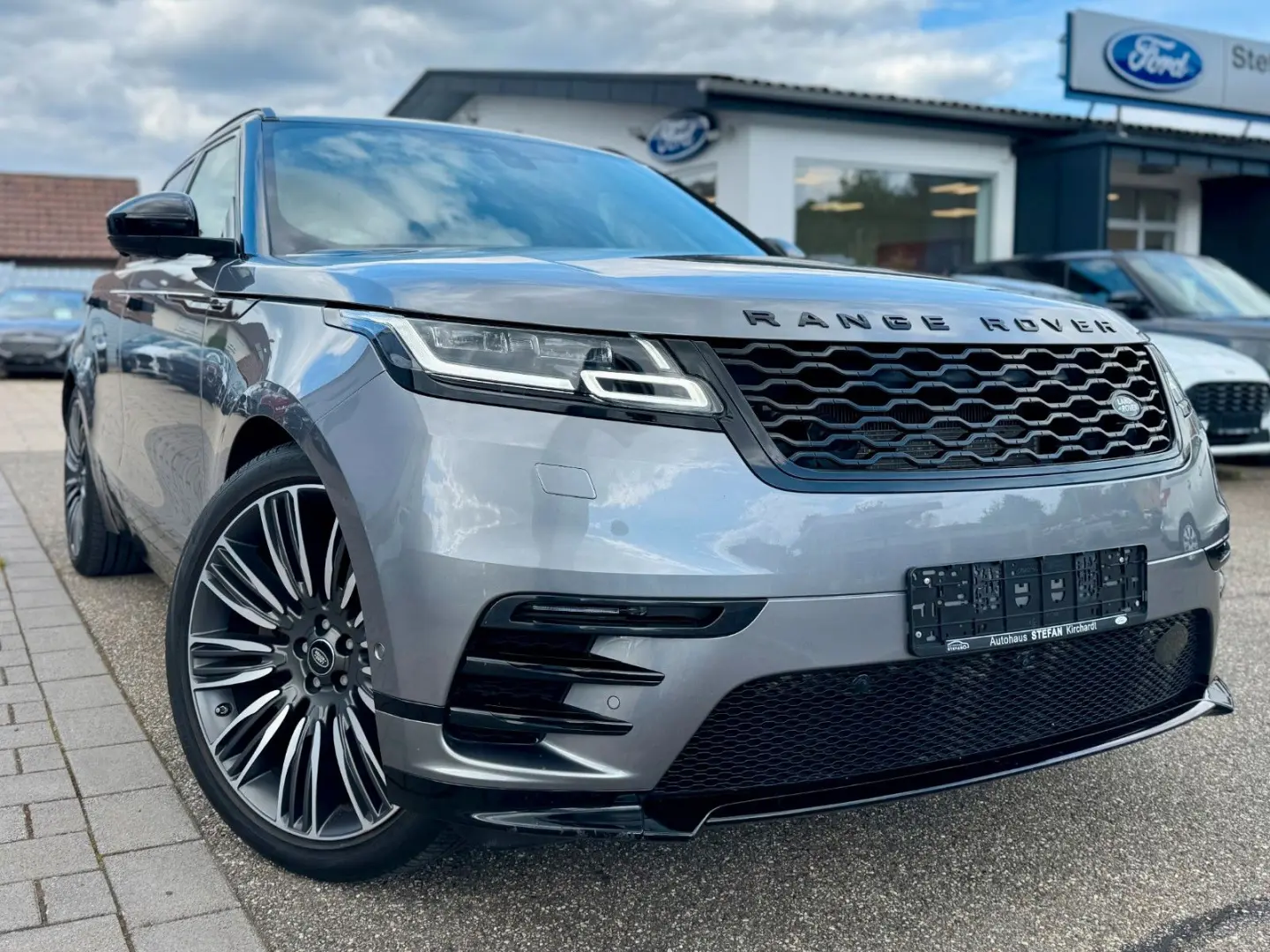 Range Rover Velar 3.0d R-Dynamic HSE PANO.|Sthzg
