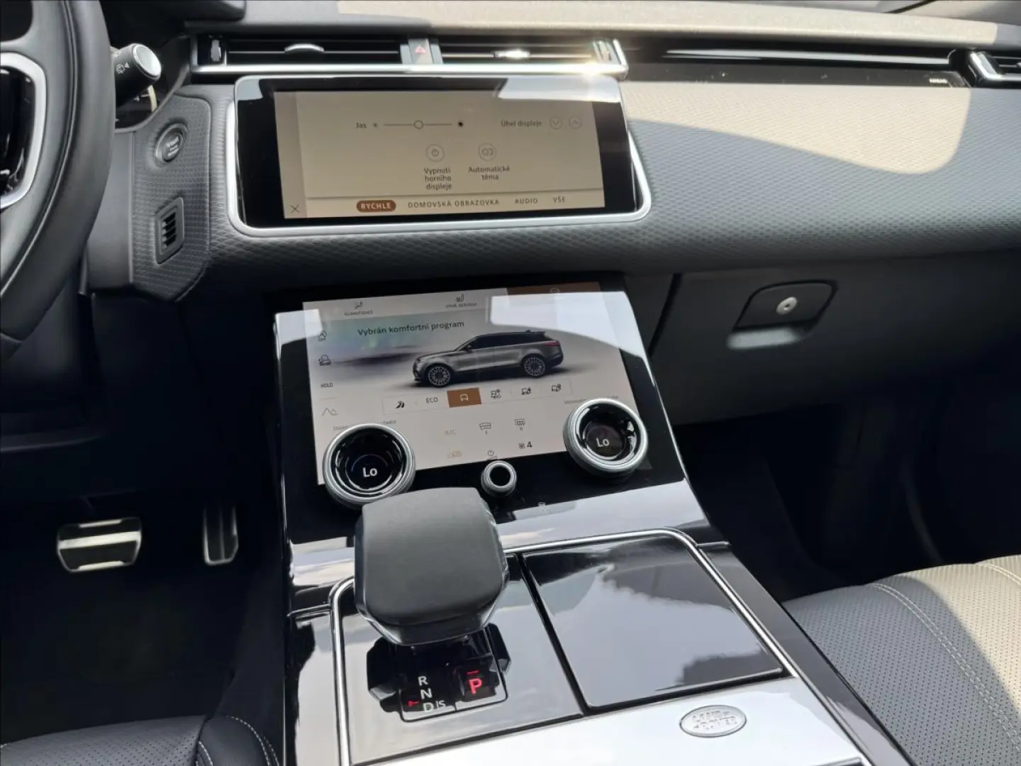 Range Rover Velar D200 R-DYNAMIC SE DPH ZÁRUKA
