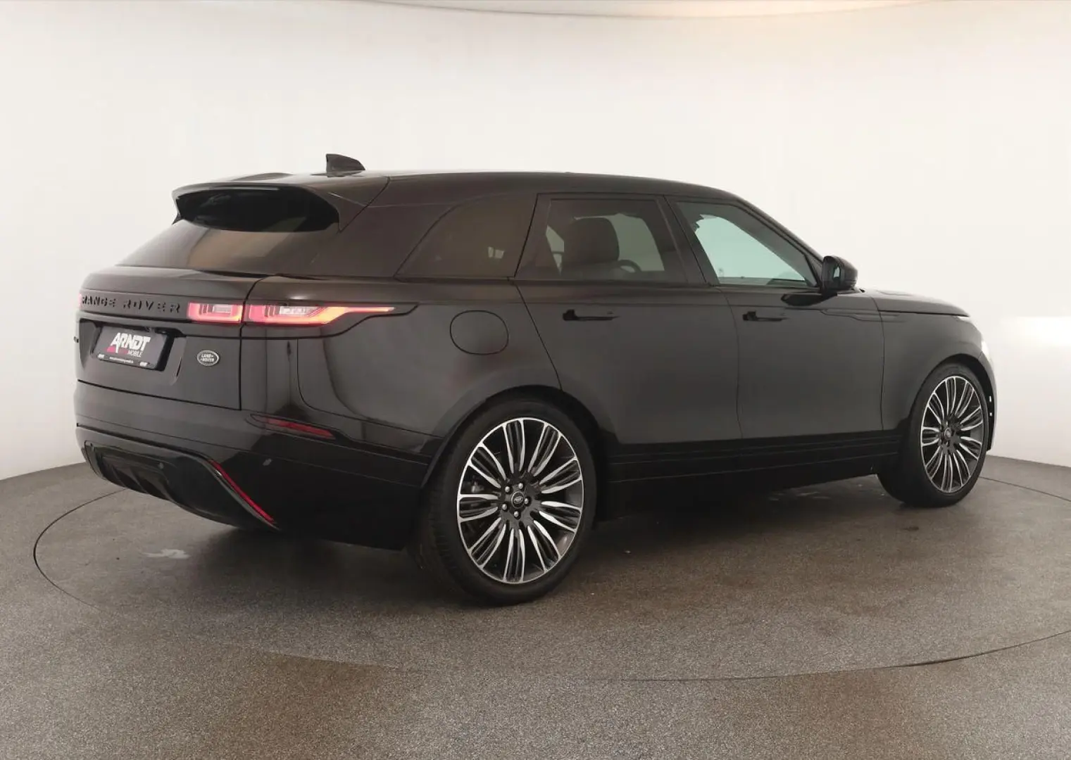 Range Rover Velar D200 AWD R-Dynamic SE Black 22