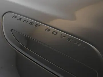 Range Rover Velar D200 AWD R-Dynamic SE Black 22