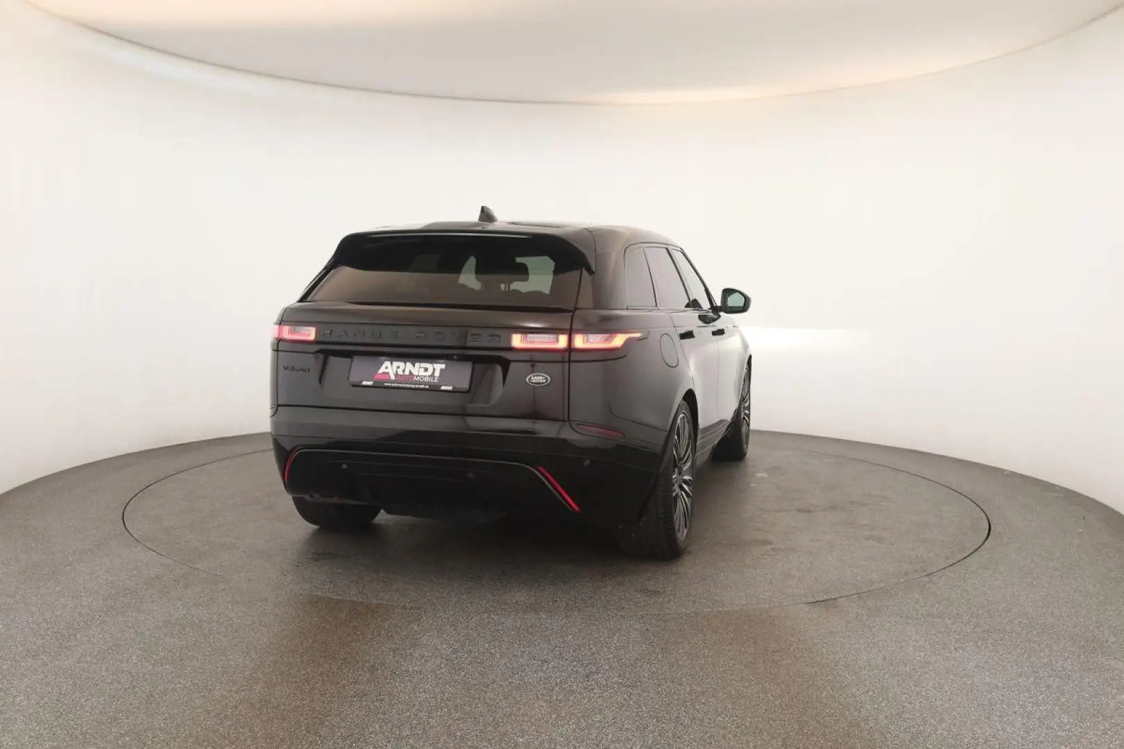 Range Rover Velar D200 AWD R-Dynamic SE Black 22