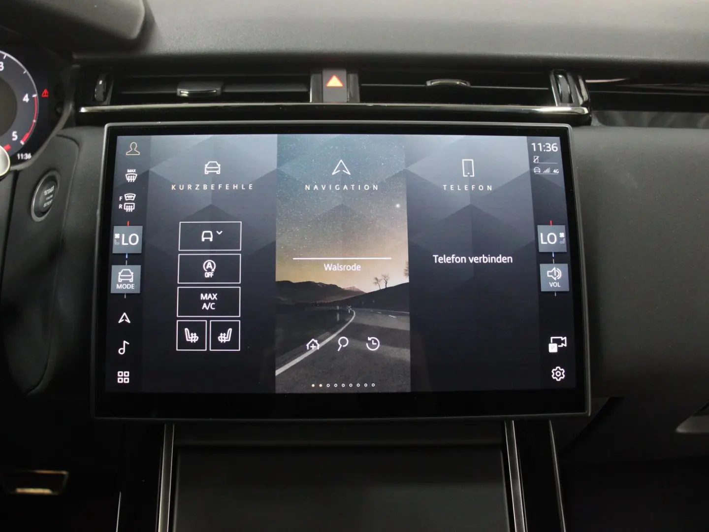 Range Rover Velar D200 Dynamic SE AHK HUD Black 