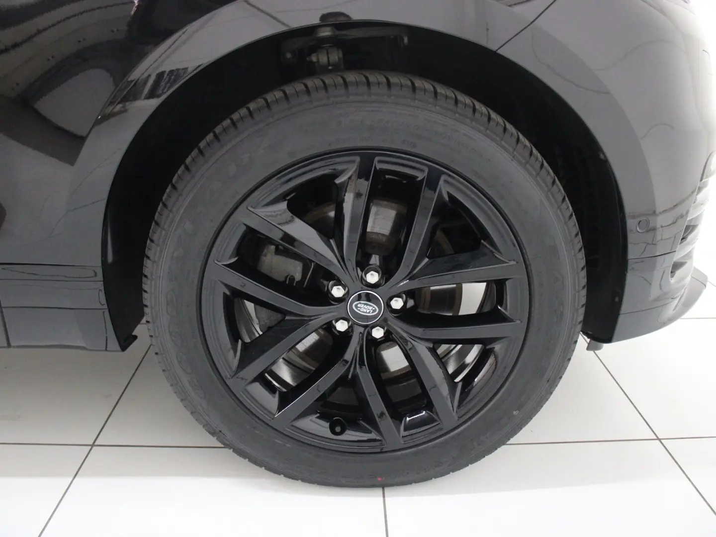 Range Rover Velar D200 Dynamic SE AHK HUD Black 
