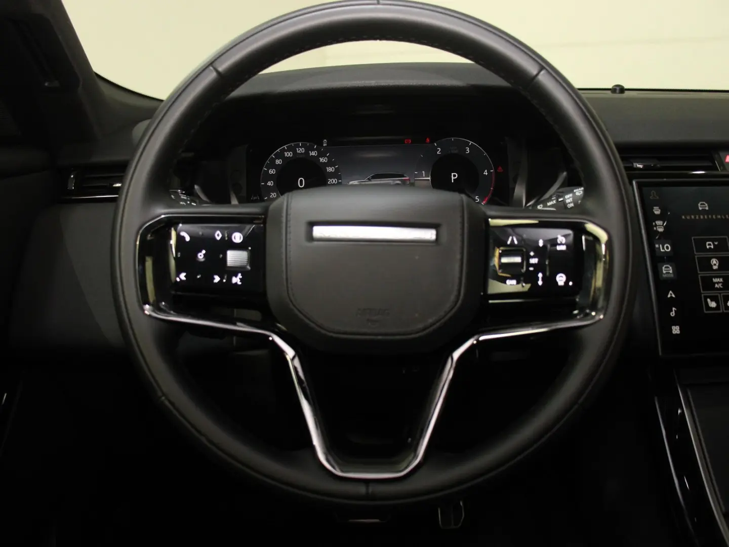 Range Rover Velar D200 Dynamic SE AHK HUD Black 