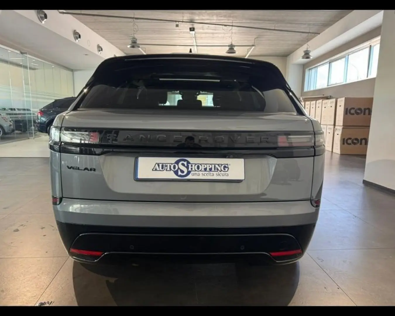 Land Rover Range Rover Velar 2.0D I4 204 CV R-Dy