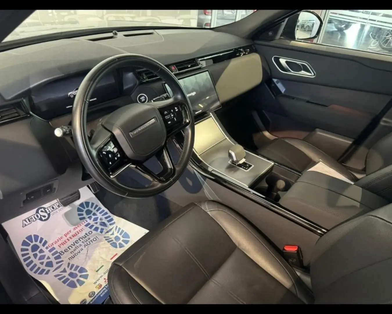 Land Rover Range Rover Velar 2.0D I4 204 CV R-Dy